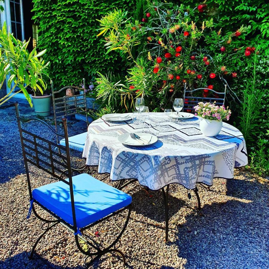 La Vallee Du Launay Taden Bagian luar foto