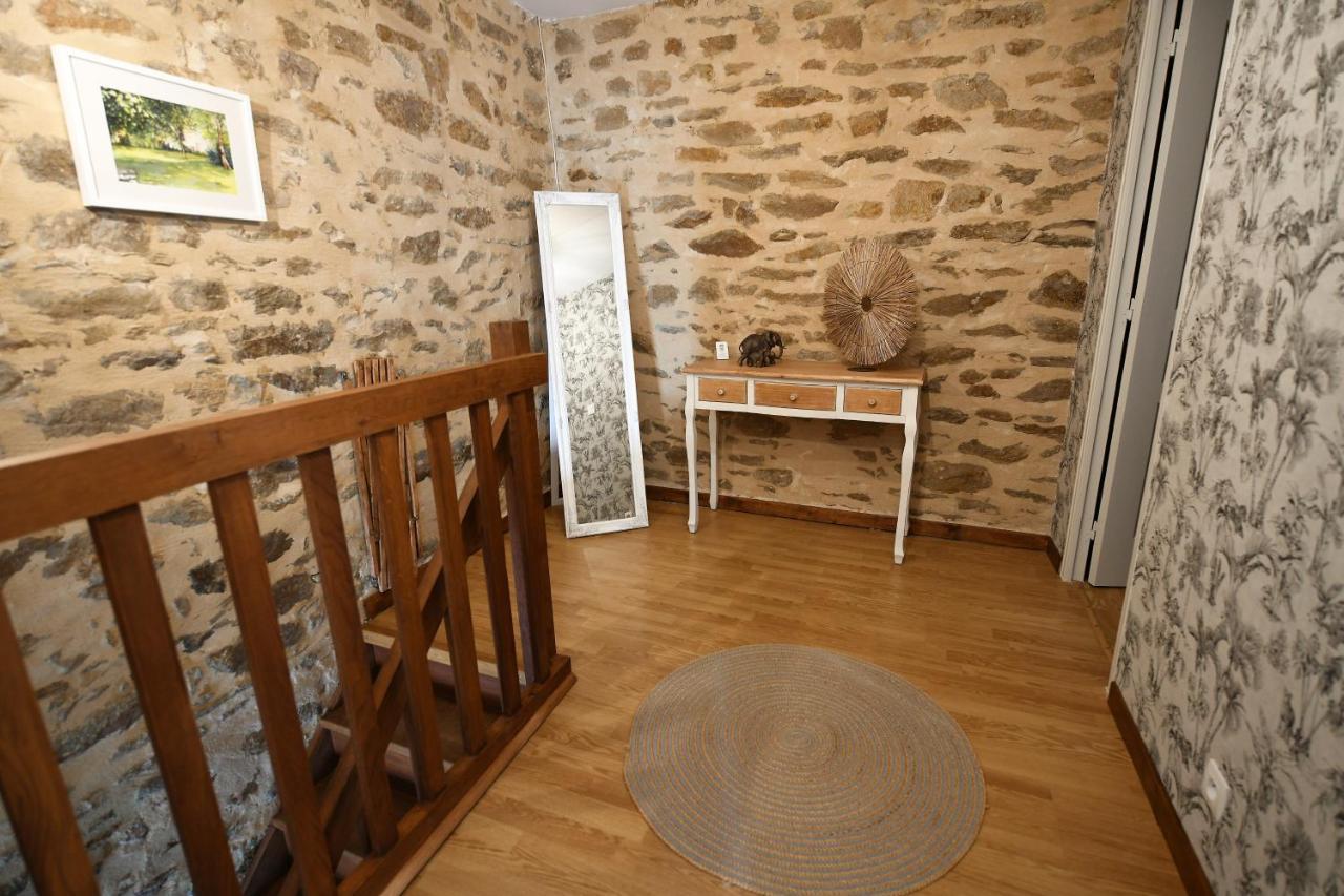 La Vallee Du Launay Taden Bagian luar foto