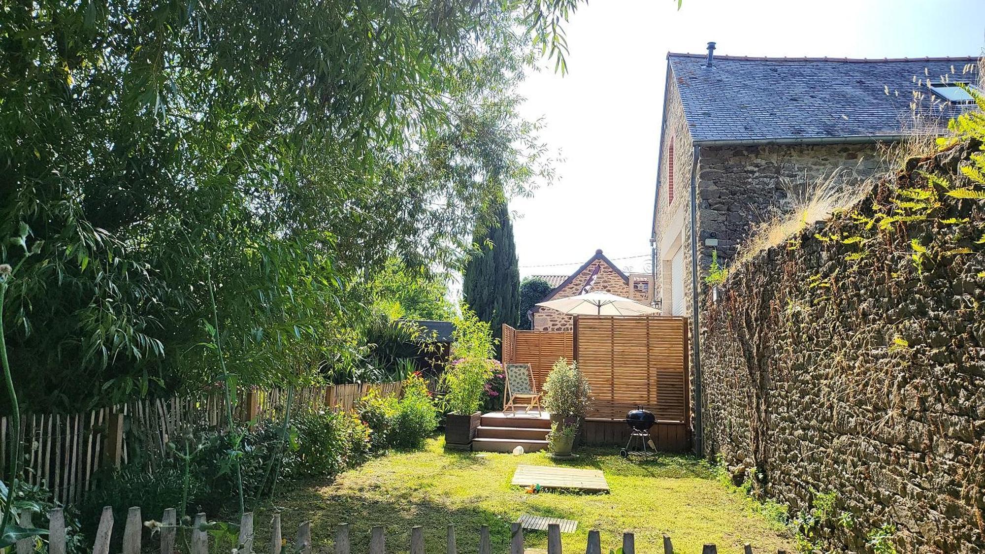 La Vallee Du Launay Taden Bagian luar foto