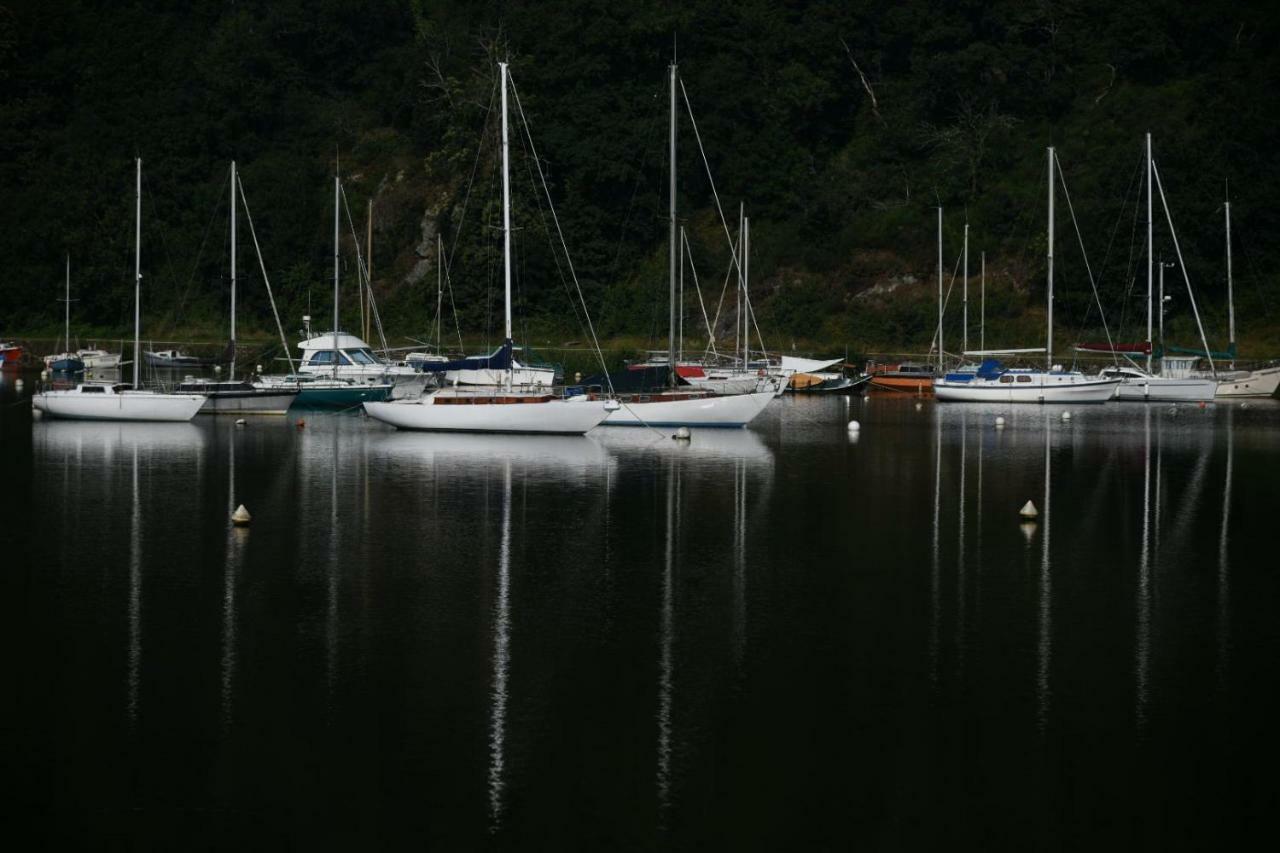 La Vallee Du Launay Taden Bagian luar foto